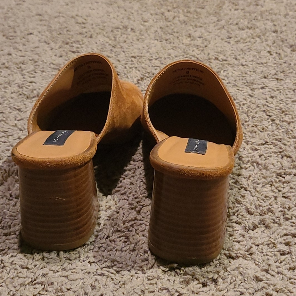 Shoes - Picture 3 of 4